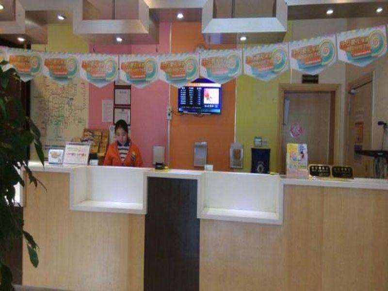 7 Days Inn Shanghai Hongkou Football Stadium Branch Esterno foto